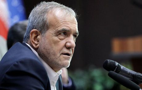 پزشکیان: عامل تورم دولت و مجلس است/ کمک کنید بودجه بدون کسری بنویسم
