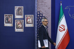 بقایی با اعلام این که اعتماد ما به آمریکای جنایتکار به زیر صفر رسیده است، همچنان مذاکره را ابزاری برای احقاق حق ملت ایران عنوان کرد.