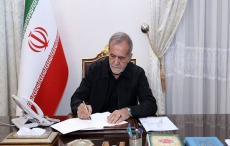 پزشکیان: بنای ایران و عمان «توسعه در کنار هم» است
