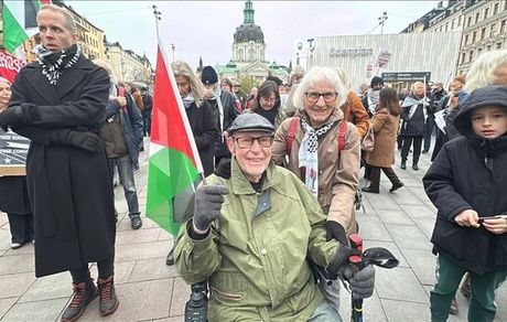 تظاهرات صدها سوئدی در استکهلم علیه نقض توافق آتش‌بس در غزه
