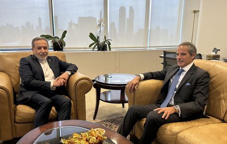 آژانس، اروپا و راه باریک دیپلماسی/ در آخرین رایزنی‌های عراقچی-گروسی چه گذشت؟