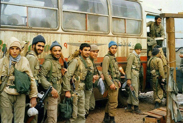 ملت ایران در دفاع مقدس مسیرجدیدی از مقاومت را بنا نهادند