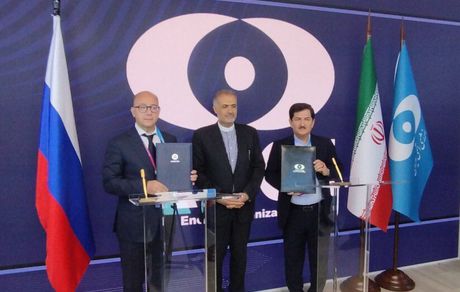 موافقتنامه ۲۵ میلیارد دلاری برای ساخت چهار نیروگاه اتمی جدید در ایران امضا شد
