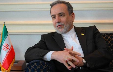 عراقچی: اروپایی‌ها اشتباه بزرگی کردند به سمت مکانیسم ماشه رفتند
