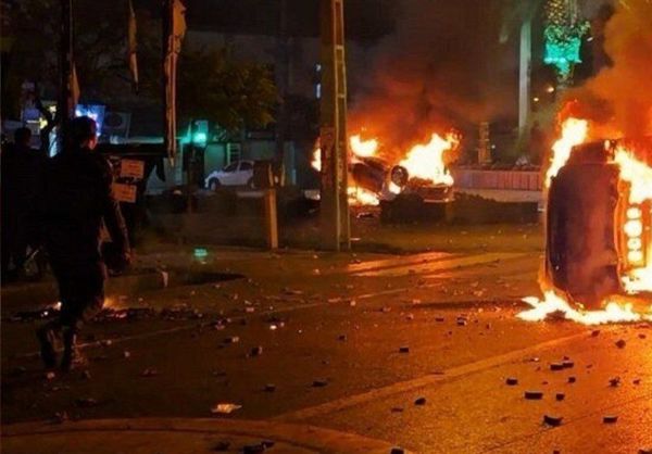 إلقاء القبض على 40 من العناصر الرئیسیة والمرتبطة والمدمرة لممتلکات الشعب فی محافظة غلستان