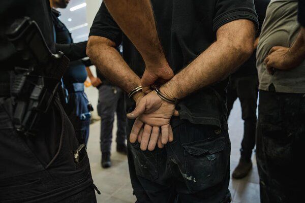 Alleged arrest of a Zionist on charges of spying for Iran