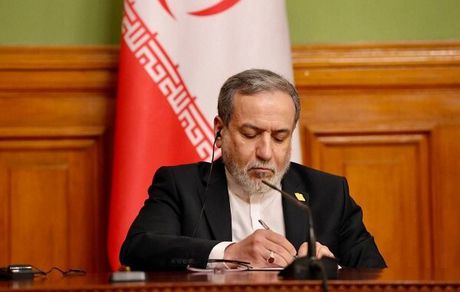 عراقچی خطاب به عون: لبنان را از دست دشمن واقعی خود نجات دهید
