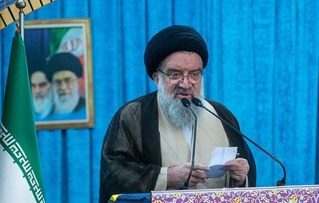 خاتمی: تنها راه، دفاع شرافتمندانه است نه تسلیم بی‌شرفانه

