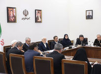 عارف: وضعیت بازار پول و سرمایه می‌تواند بهتر از شرایط فعلی شود