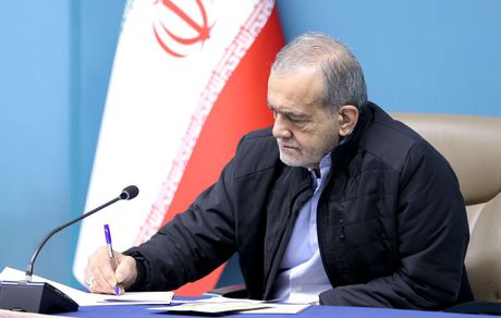 پیام قرآنی رئیس جمهور: جز خدای یگانه را نپرستیم و چیزی را شریک او قرار ندهیم