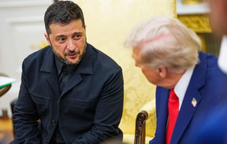 سیاستمدار فرانسوی: ترامپ دنبال برکناری زلنسکی از قدرت است
