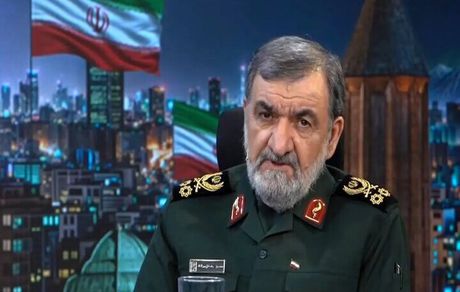 رضایی: باید مراقب بود، هر خوشبینی مورد سوء‌استفاده دشمن قرار می‌گیرد