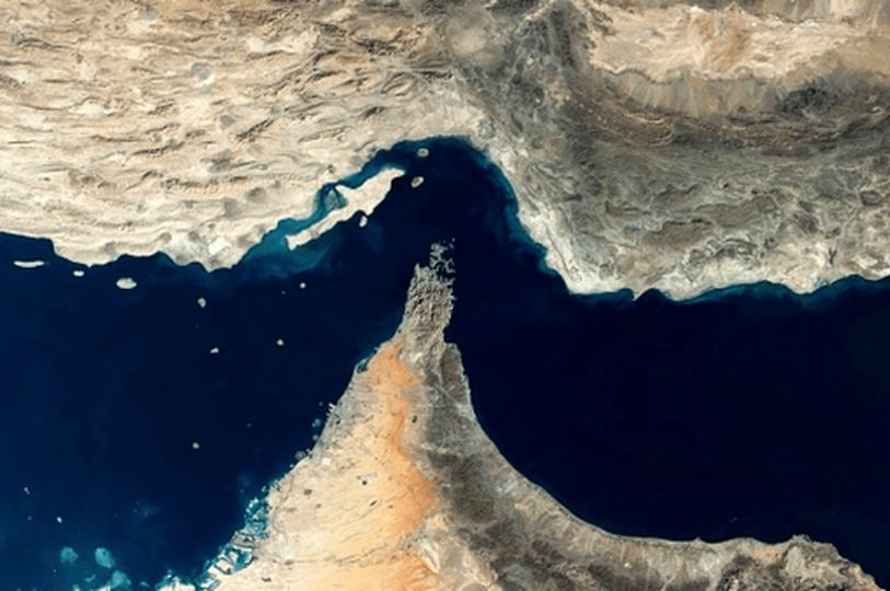 آغاز عبور کشتی های چینی از تنگه هرمز  از شب گذشته