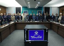 عارف: نگاه قیم مآبانه به مردم و اهل فرهنگ کنار گذاشته شود