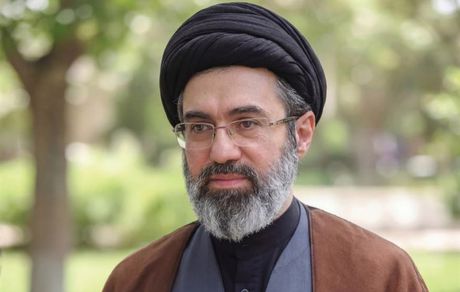 گفت‌گوی منتشر نشده آیت‌الله سیّدمجتبی خامنه‌ای درباره امام شهید انقلاب