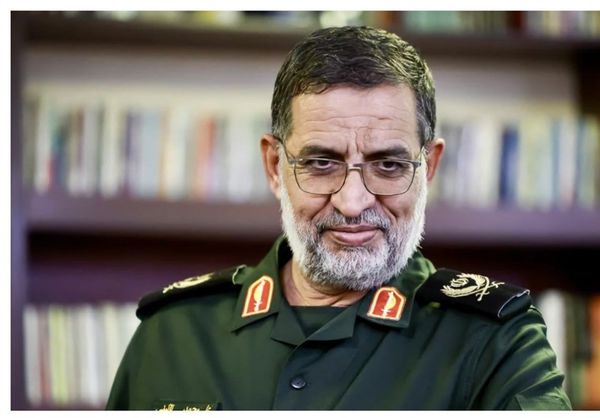 سردار علی‌محمد نائینی سخنگوی سپاه پاسداران انقلاب اسلامی به شهادت رسید